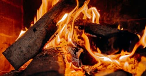 découvrez les avantages du chauffage au bois : une solution écologique, économique et chaleureuse pour votre maison.