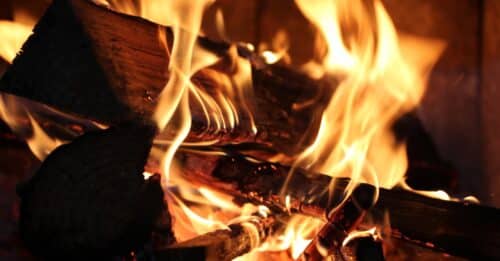découvrez les avantages du chauffage au bois, une solution écologique et économique pour un confort thermique naturel et agréable.