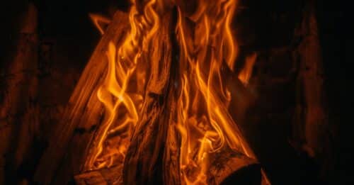 interdiction du chauffage au bois en 2027 : découvrez les nouvelles réglementations, les alternatives durables et comment préparer votre transition énergétique.
